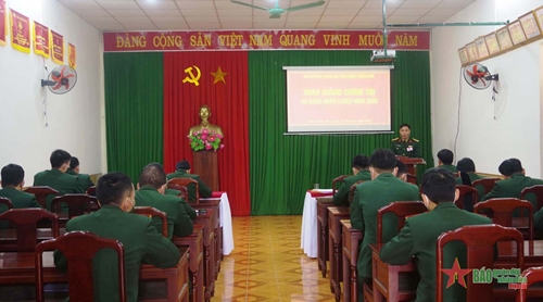Bộ CHQS tỉnh Thừa Thiên Huế thao giảng chính trị ra quân huấn luyện năm 2022

